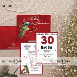 Thiệp cưới màu đỏ chim khổng tước